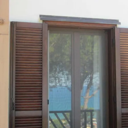 Le Valli Del Cerrano Bed & Breakfast 4*