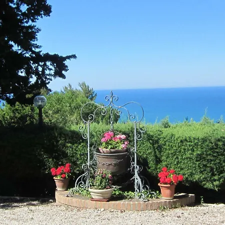 Bed & Breakfast Bed&breakfast Le Valli Del Cerrano Pineto